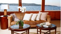 ENDLESS SUMMER - Interior Detail
